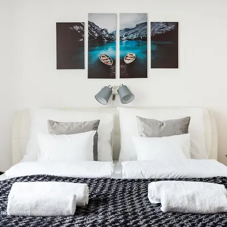Modern Two-bedroom With Free Parking Budapeste