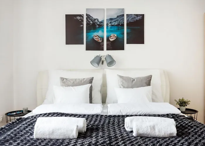 Modern Two-bedroom With Free Parking Budapest
