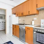 شقة Modern Two-bedroom With Free Parking